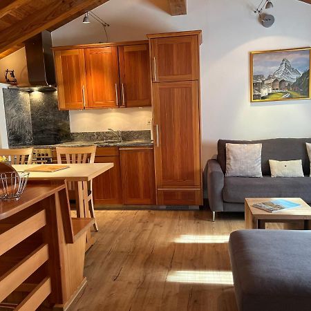 Ferienwohnung Chalet Püzji Zermatt Exterior foto